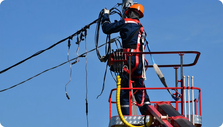 03、Conector de linha a&eacute;rea e solu&ccedil;&otilde;es de montagem de energia